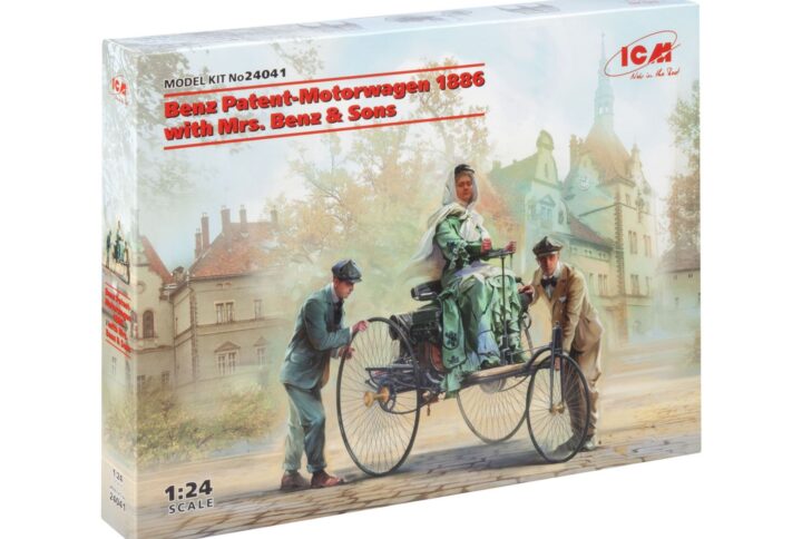 Збірна модель ICM - Автомобіль Бенца 1886 р. з фрау Бенц і синами (24041)