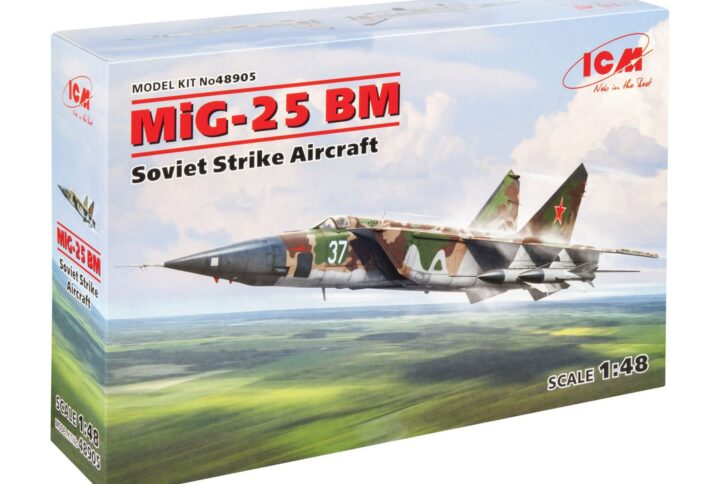 Збірна модель ICM - МіГ-25 БМ, Радянський ударний літак (48905)