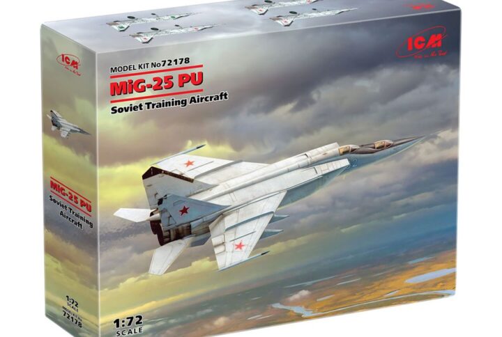 Збірна модель ICM - MіГ-25ПУ, Радянський учбовий літак (72178)