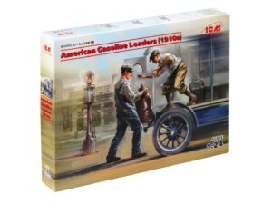 Збірна модель ICM - Американські вантажники бензину (1910-ті р) (2 фігури) (24018)