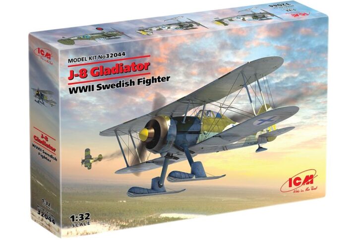 Збірна модель ICM - J-8 Gladiator, Винищувач ВПС Швеції 2 Світової Війни (32044)