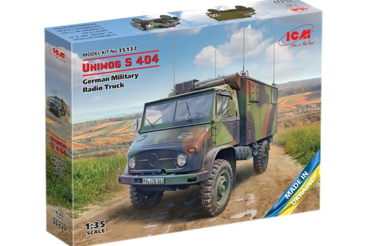 Збірна модель ICM - Unimog S 404, німецький військовий радіоавтомобіль (35137)