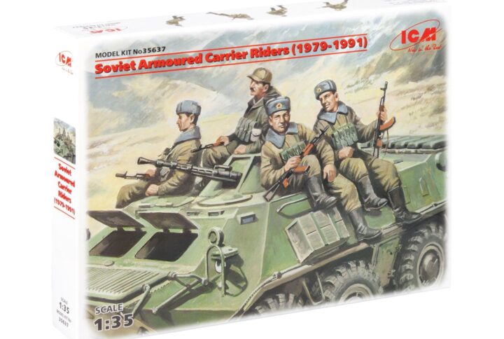 Збірна модель ICM - Радянські десантники на бронетехниці (1979-1991 рр) (35637)