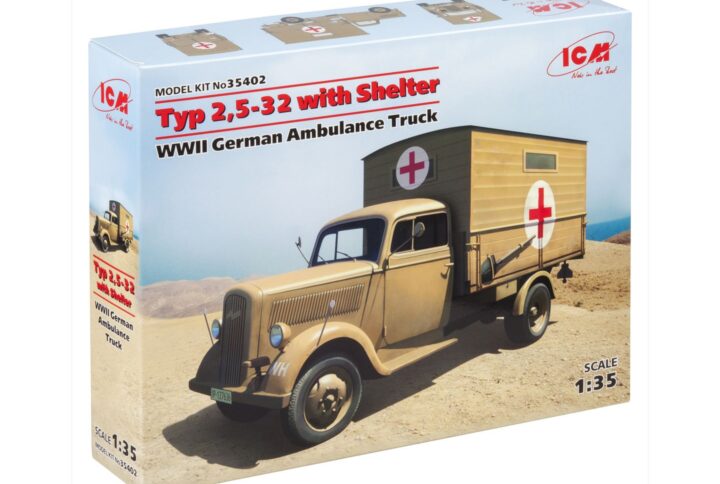 Збірна модель ICM - Typ 2,5-32 із санітарною будкою, німецький санітарний вантажний автомобіль 2 Світової війни (35402)